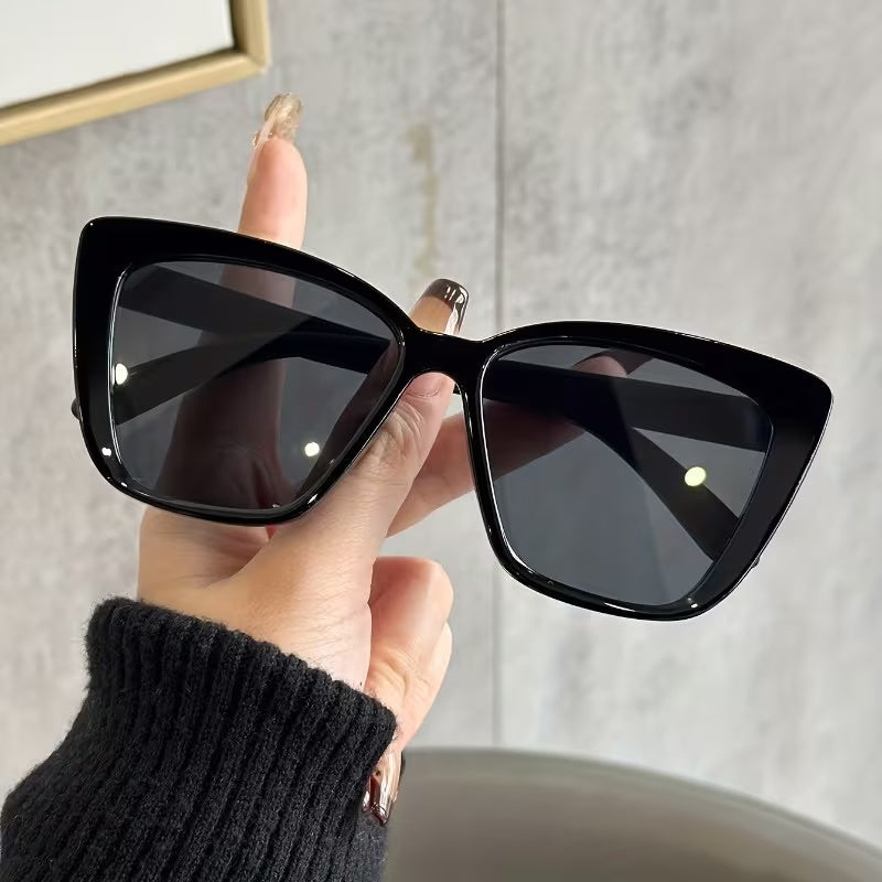 Black Glossy Cat‑Eye Square Sunglasses, Women Fashion UV Protection Oversized Shades for Outdoor Daily Wear