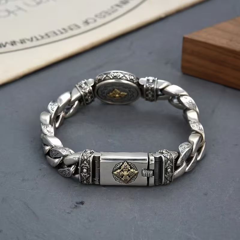 Eye-catching, classic, and durable: elevate your style by wearing this high-end, ethnic-inspired rotating bracelet.