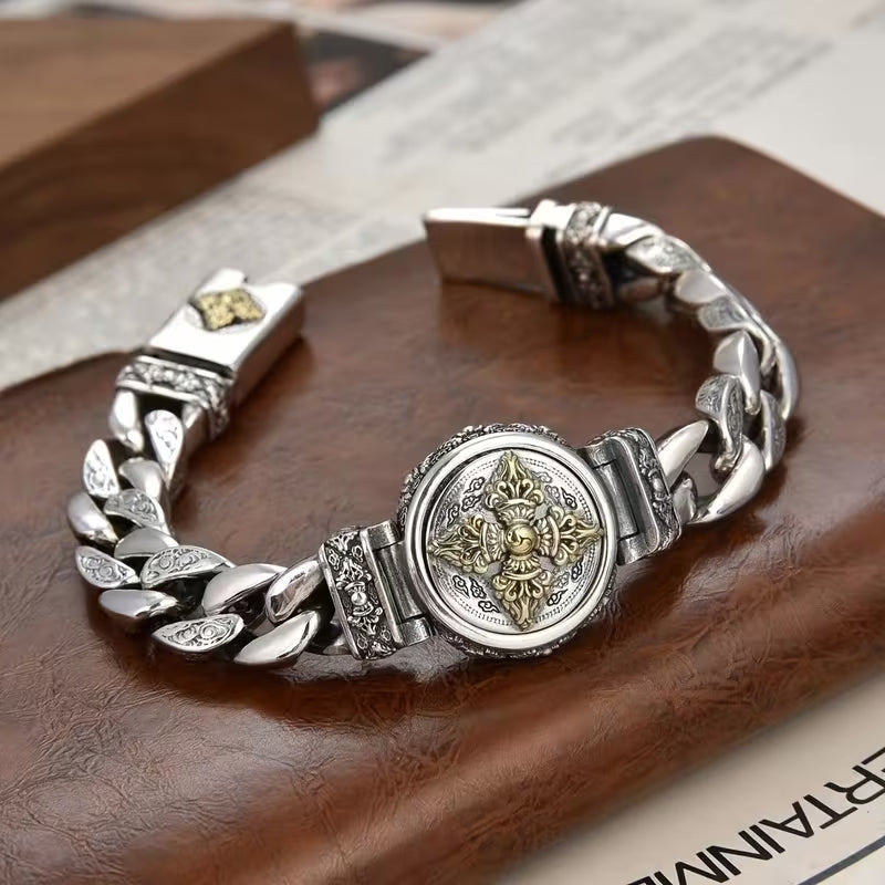 Eye-catching, classic, and durable: elevate your style by wearing this high-end, ethnic-inspired rotating bracelet.